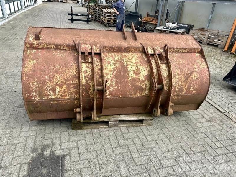 O&K L 18 輪胎式裝載機