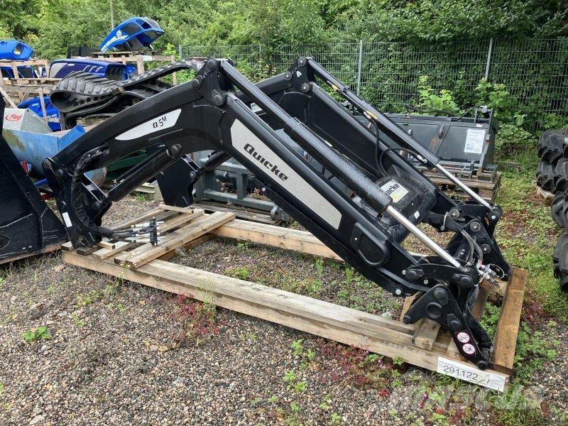 Quicke Q 5 M 前端裝載機和挖掘機