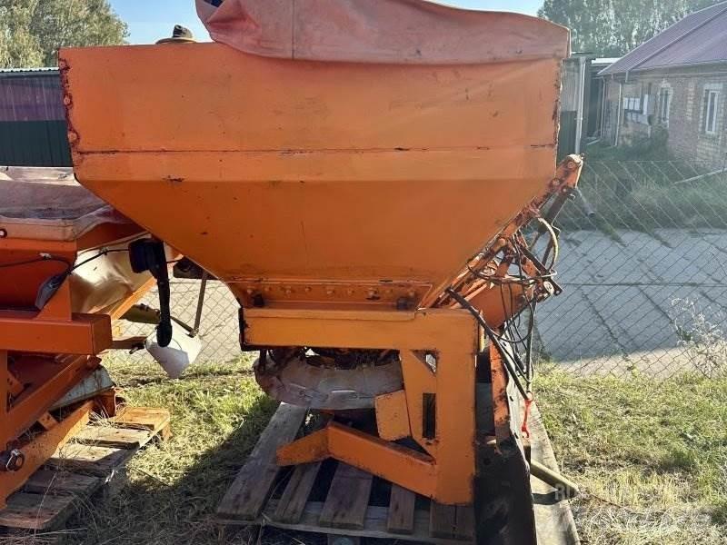 Rauch SA 601 砂鹽撒布機