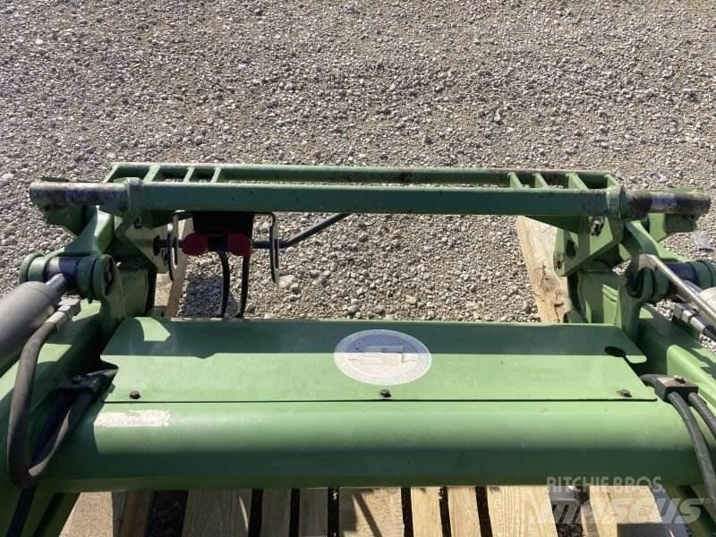 Stoll FZ 30.1 前端裝載機和挖掘機