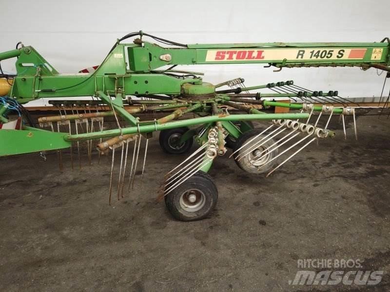 Stoll R 1405 S 堆草機