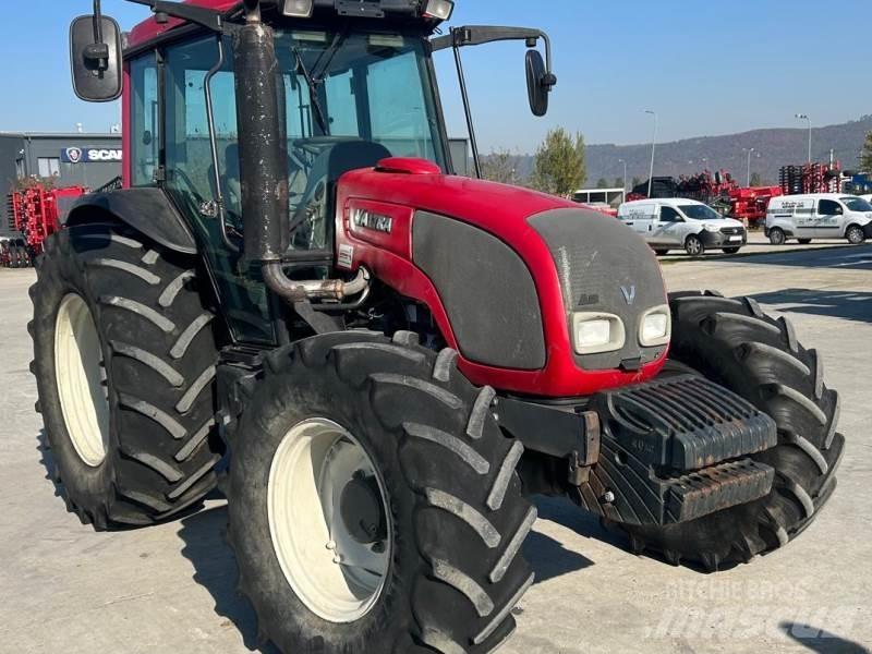 Valtra A93 H 曳引機