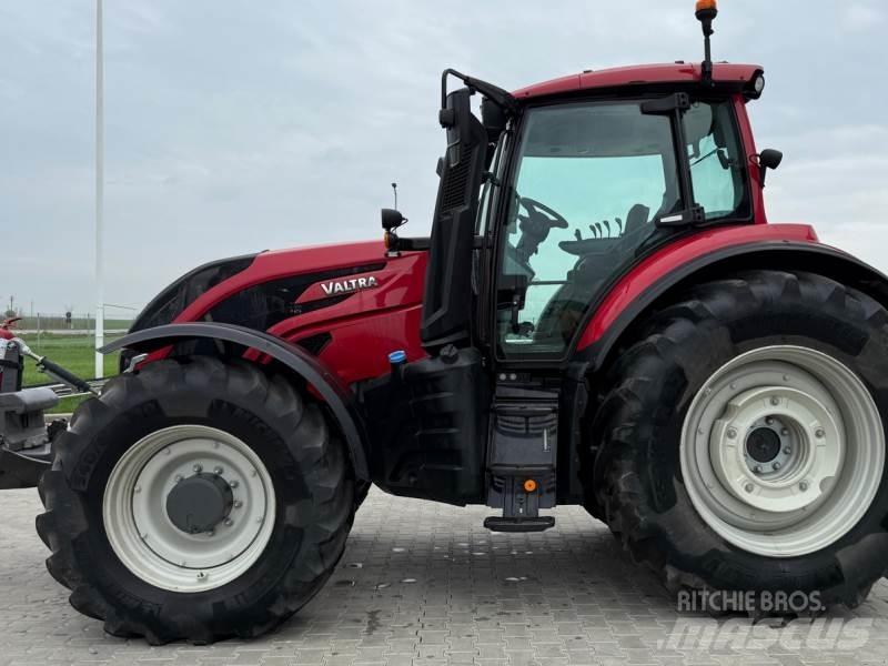 Valtra T235A 曳引機