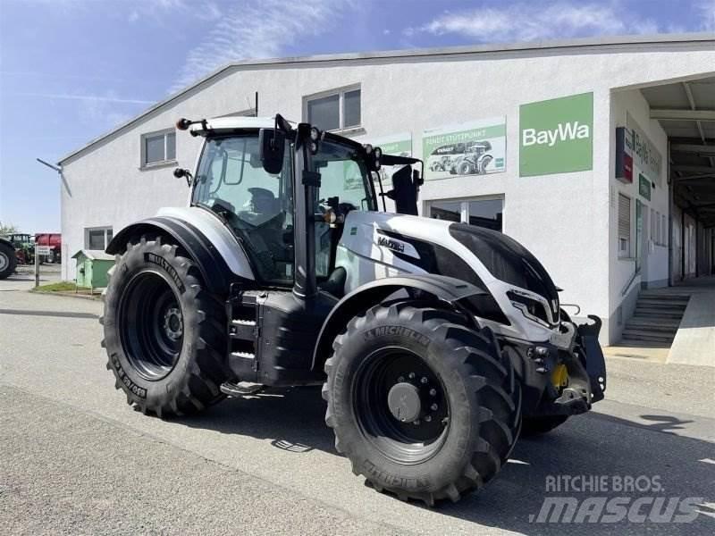 Valtra T235D 曳引機