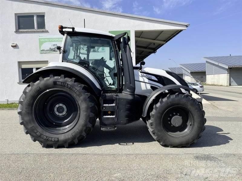 Valtra T235D 曳引機