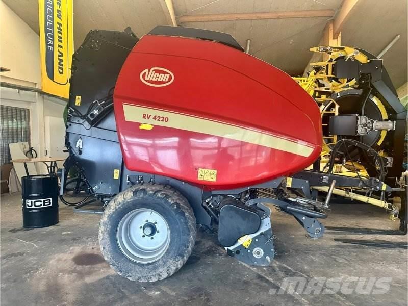 Vicon RV 4220 圓型牧草打包機