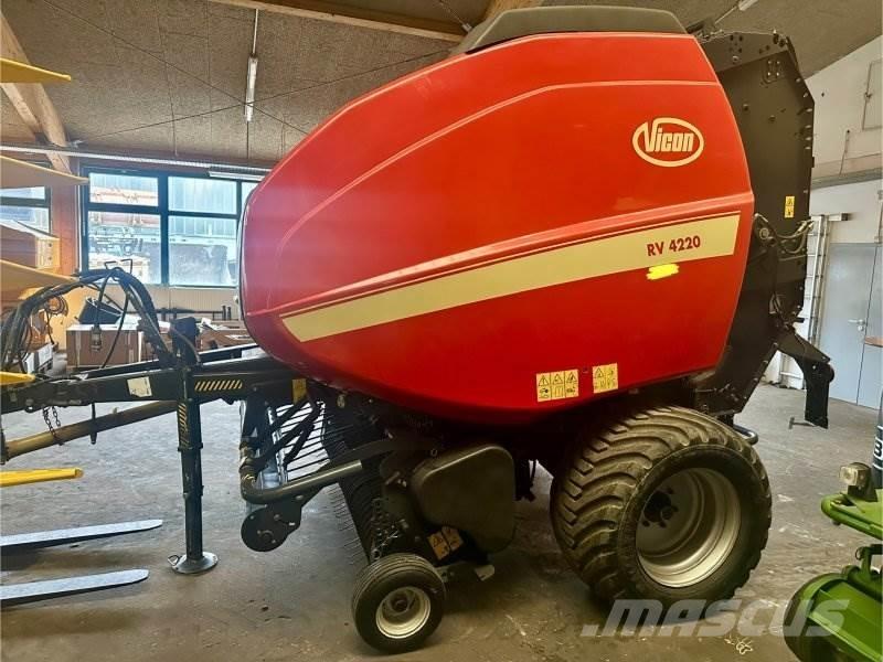 Vicon RV 4220 圓型牧草打包機