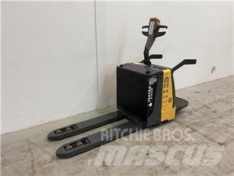 Atlet TLP200 平台型低架升降機