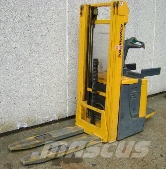 Jungheinrich ERC 214 自走式堆積機