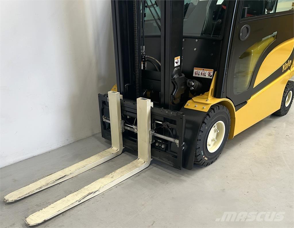 Yale ERP30VL (LWB) 電動堆高機