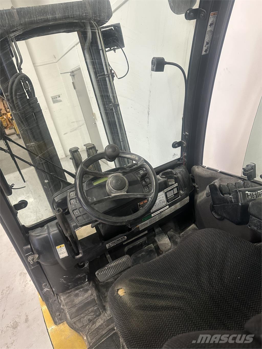 Yale GLP30VX 液化石油氣LPG卡車