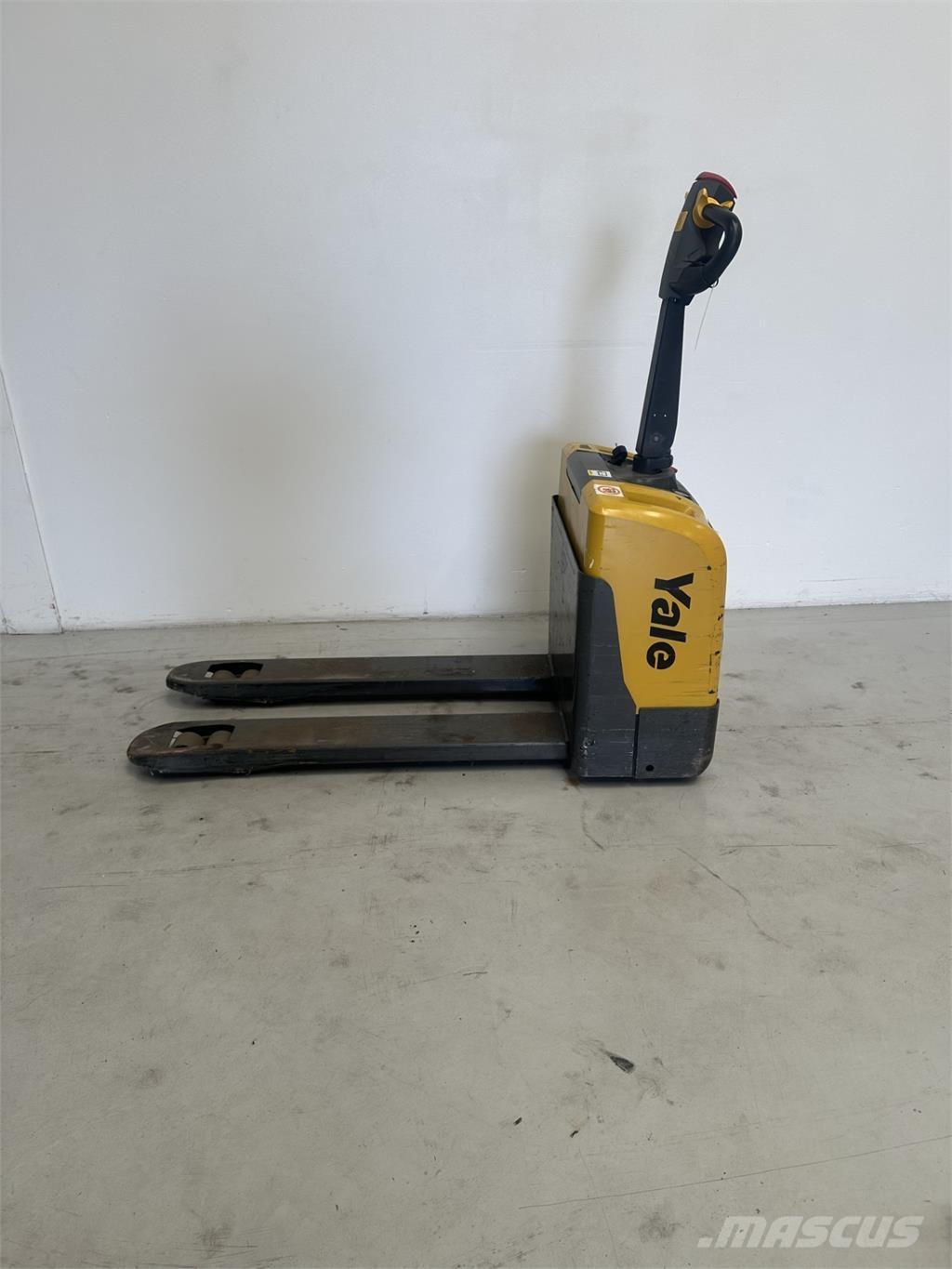 Yale MPC14 - 520 低架升降機