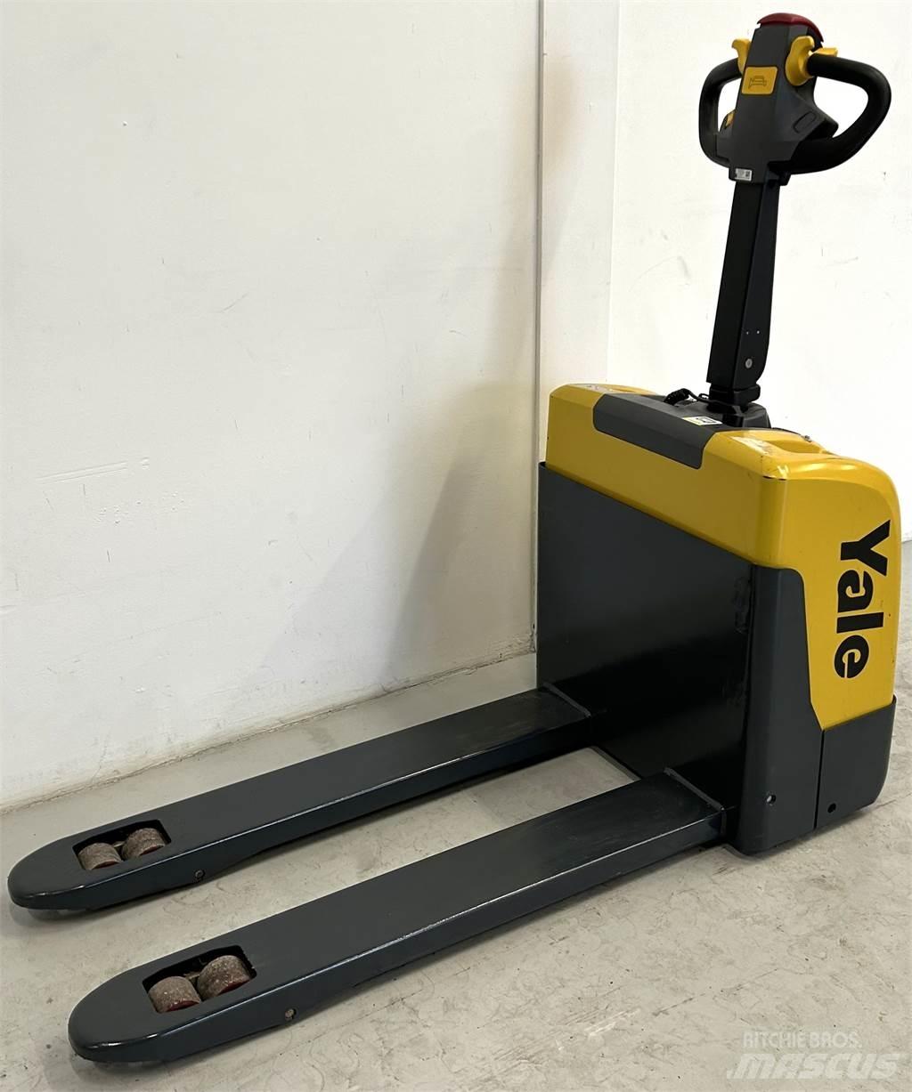 Yale MPC14 - 550 低架升降機