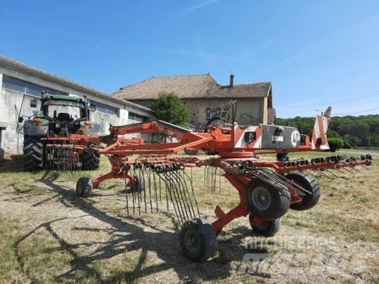 Kuhn GA 6632 堆草機