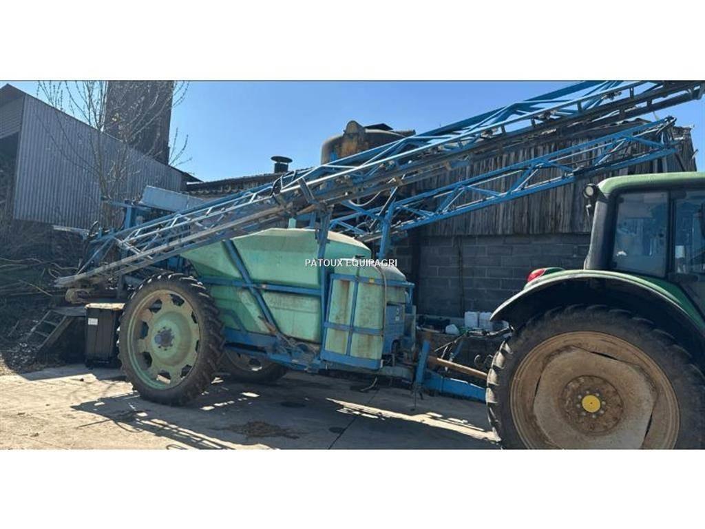 Berthoud MAJOR 32 牽引式噴霧機