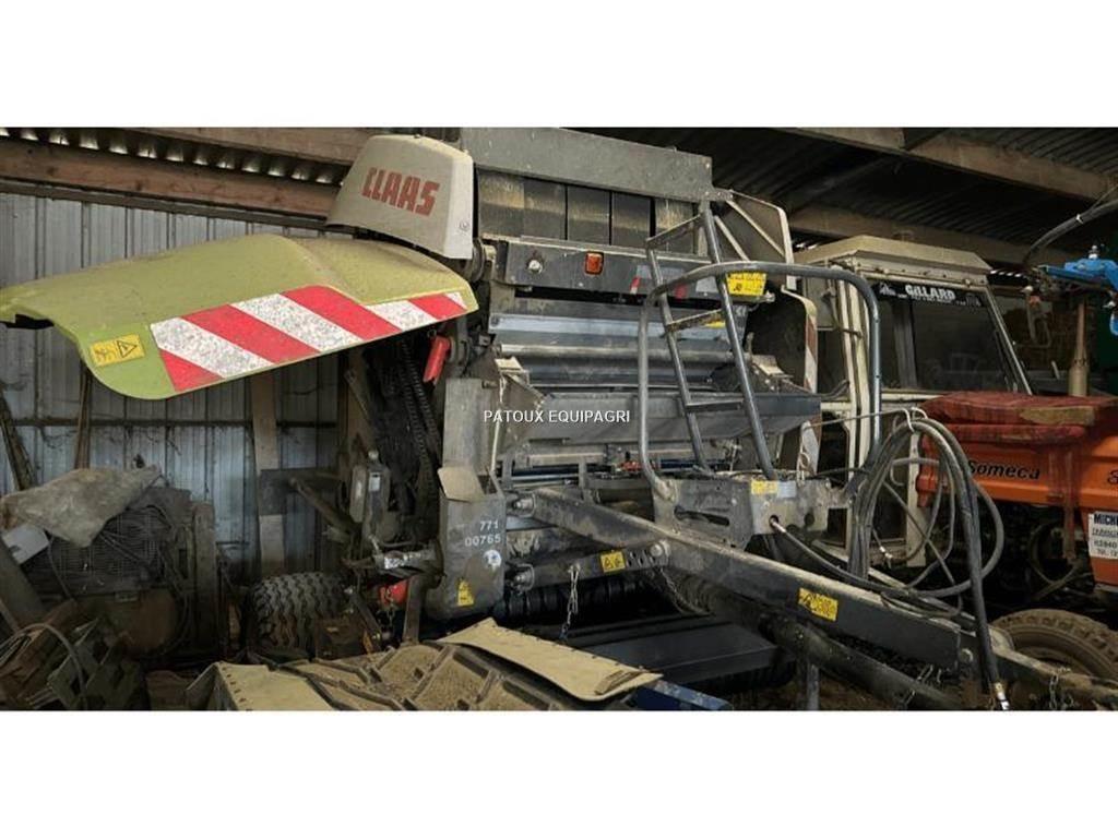 CLAAS VARIANT 370 圓型牧草打包機