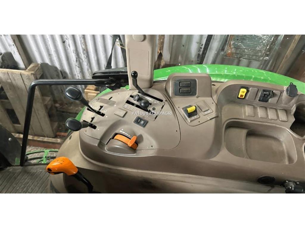 John Deere 5058E 曳引機