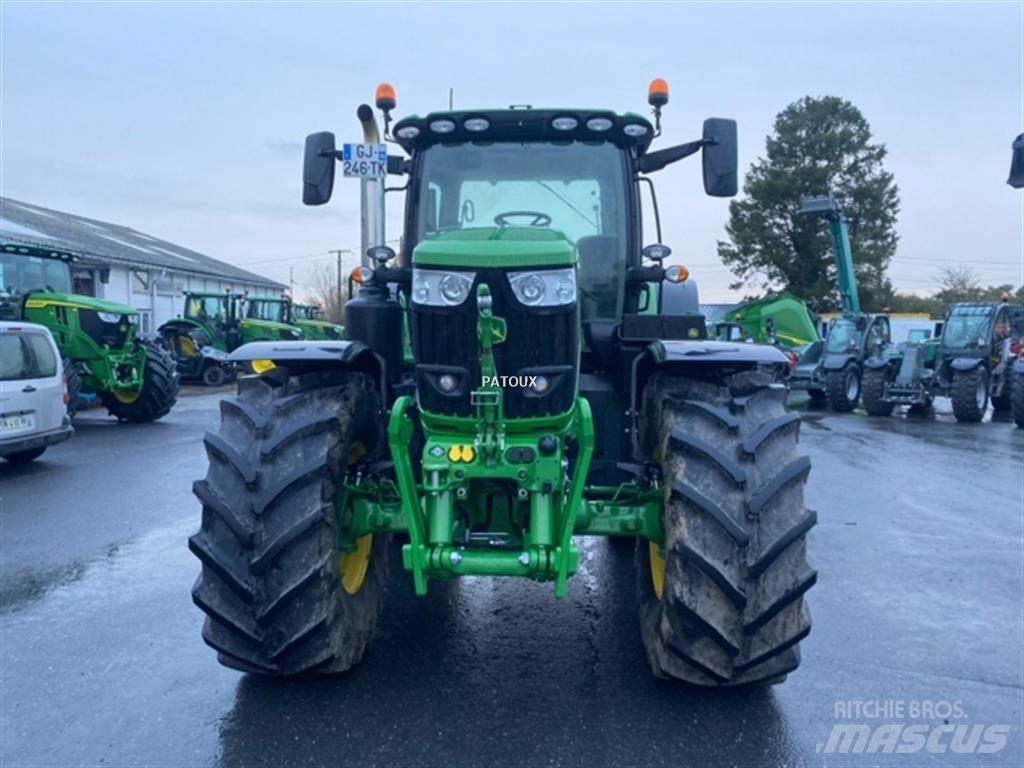 John Deere 6R215 曳引機