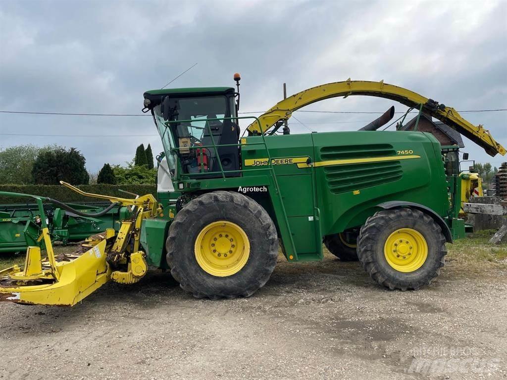 John Deere 7450 牧草收穫機