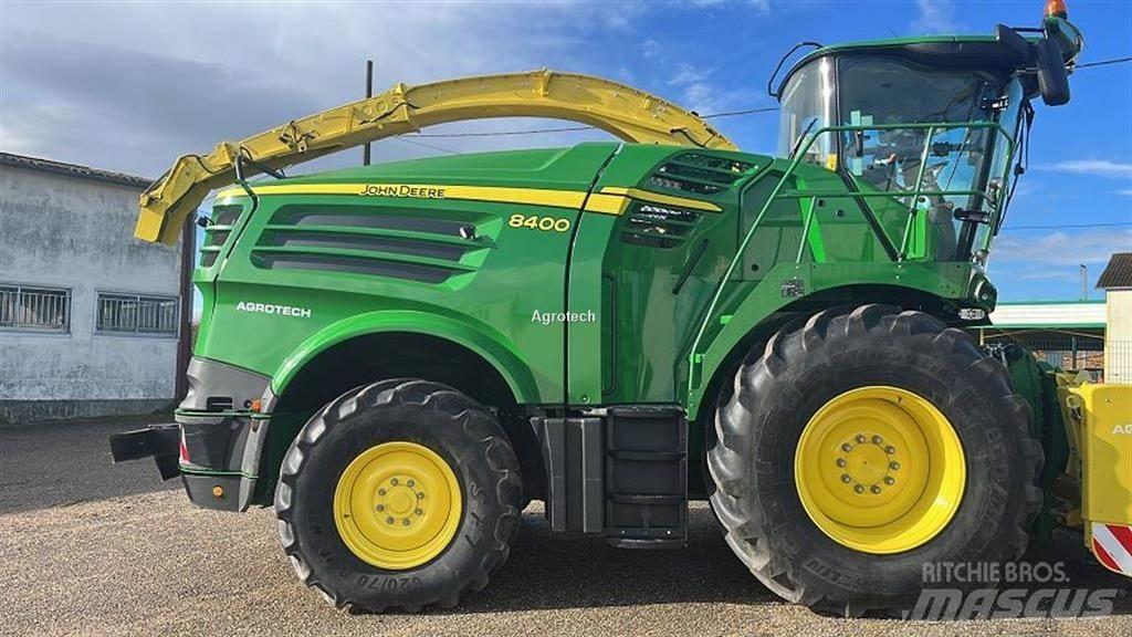 John Deere 8400 牧草收穫機