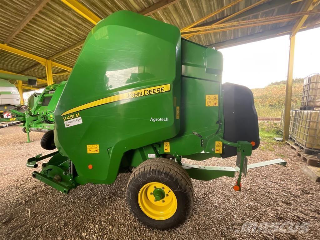 John Deere V451M 圓型牧草打包機