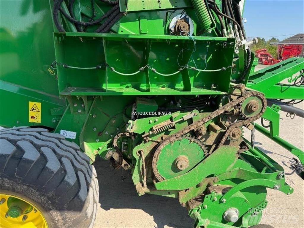 John Deere V461M 圓型牧草打包機