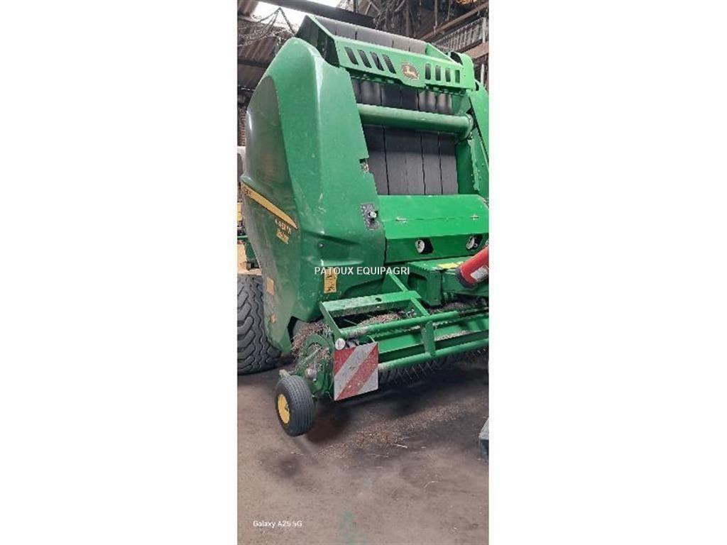 John Deere V461M 圓型牧草打包機