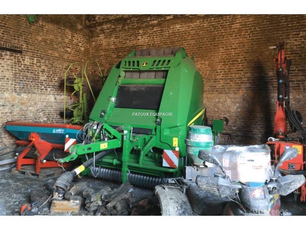 John Deere V461M 圓型牧草打包機