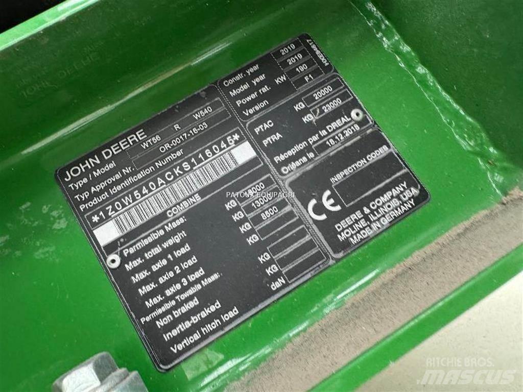 John Deere W540 聯合收穫機