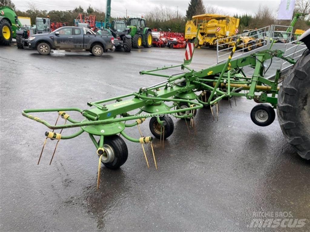 Krone KW6.72 耙與翻草機