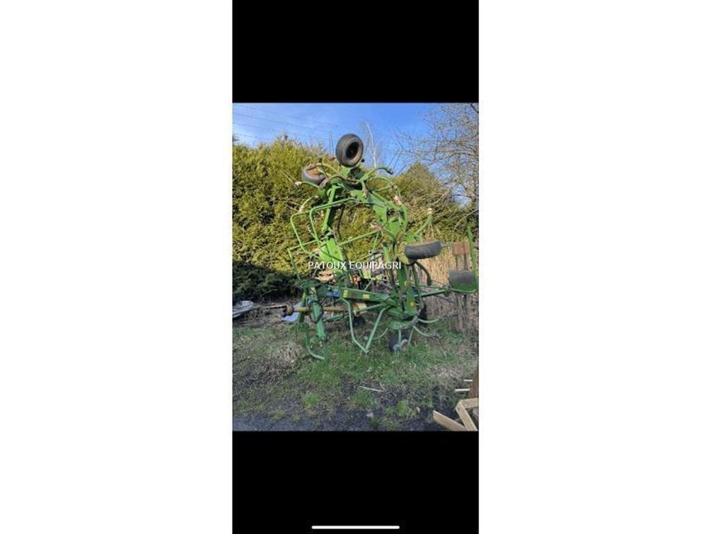 Krone KW7.82 耙與翻草機