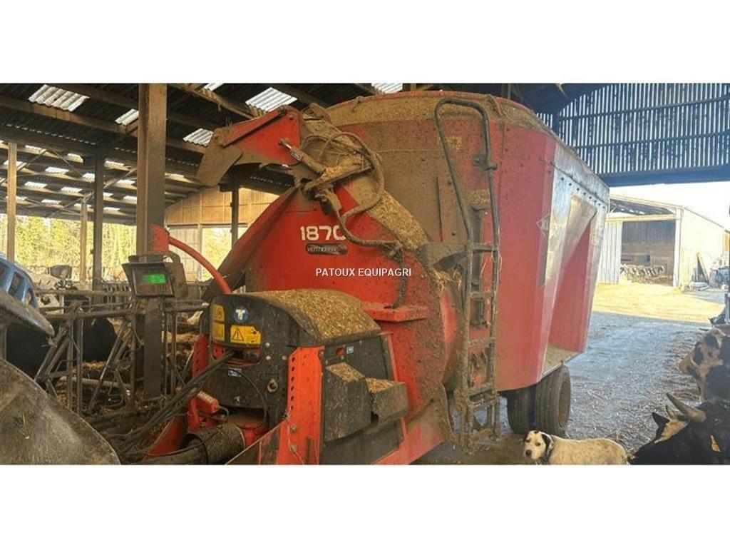 Kuhn 1870 混合餵料機