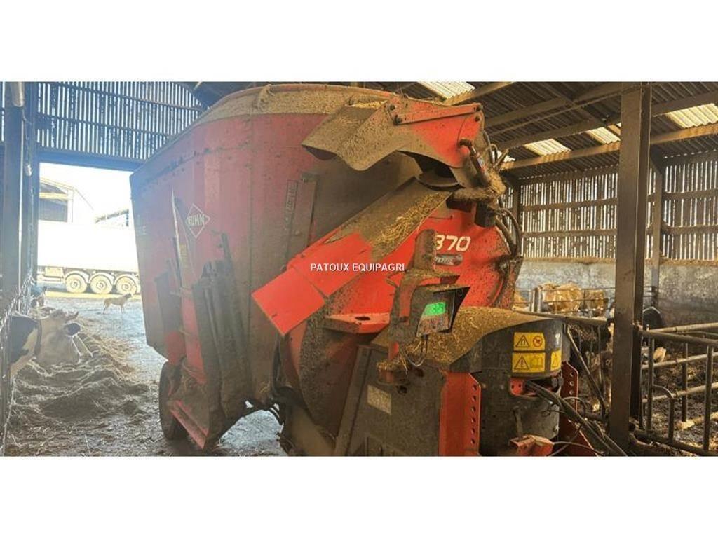 Kuhn 1870 混合餵料機