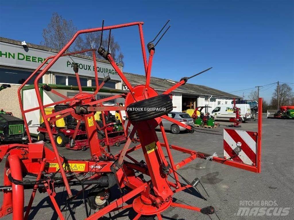 Kuhn GF5202 耙與翻草機