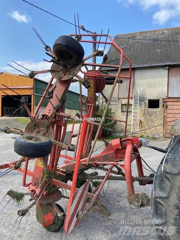 Kuhn GF6502 耙與翻草機