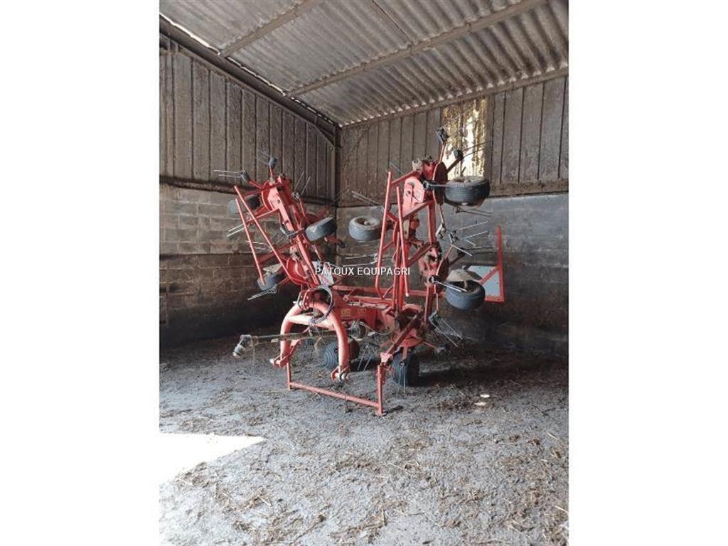 Kuhn GF7601MH 耙與翻草機