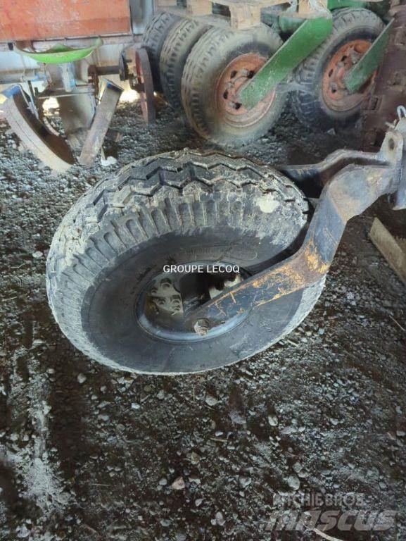 Kuhn VM 180 傳統犁