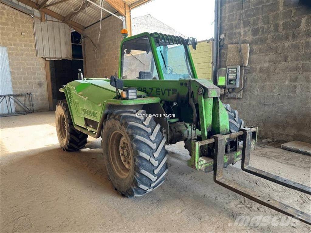 Merlo P28.7 EVT 農業用伸縮臂裝載機