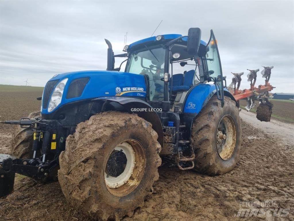 New Holland T7.250 曳引機