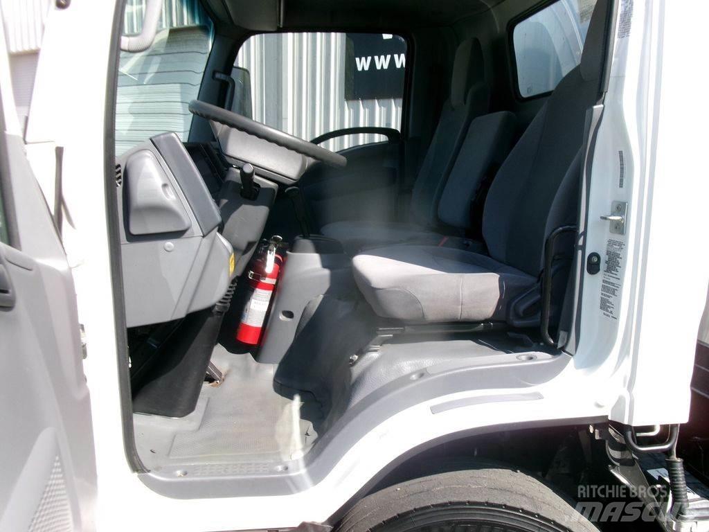 Isuzu FVR 貨箱式卡車