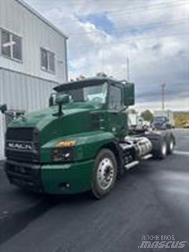 Mack AN64T 曳引機組件