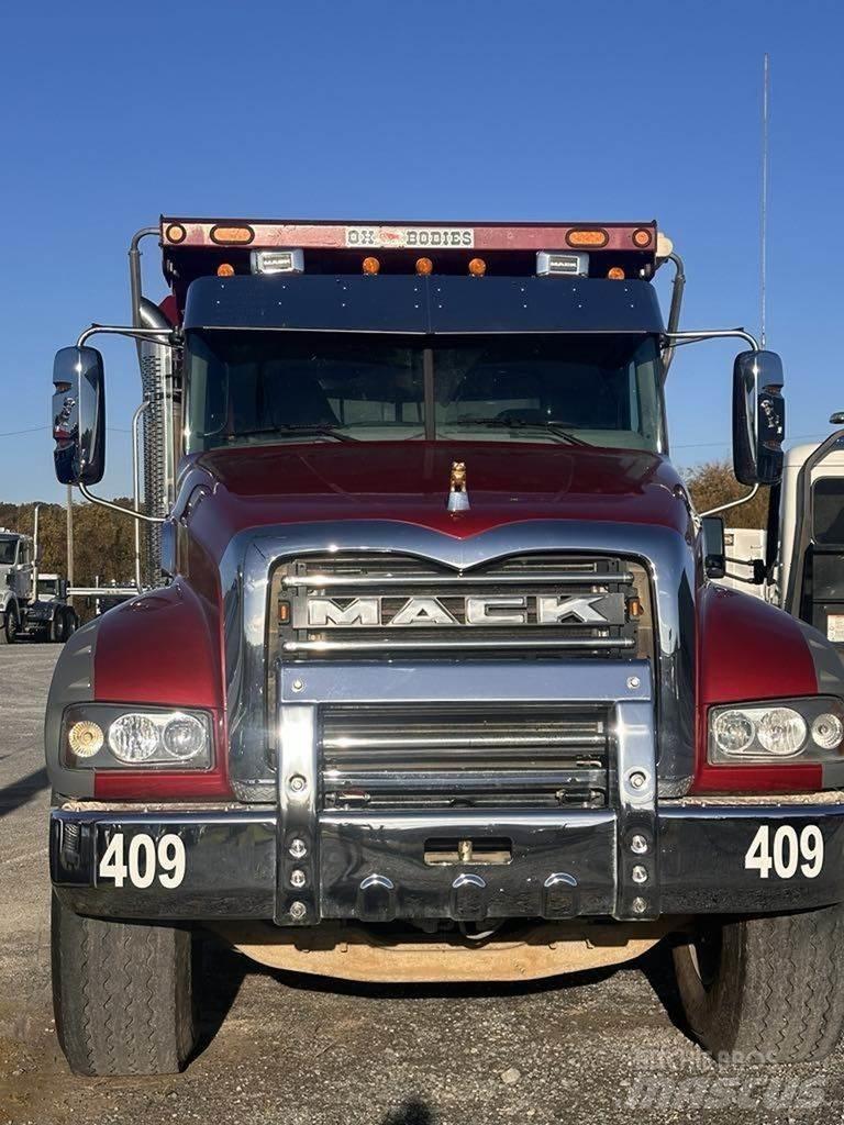 Mack GR104FR 傾卸式卡車