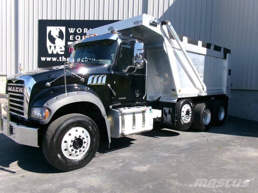 Mack GR64F 傾卸式卡車