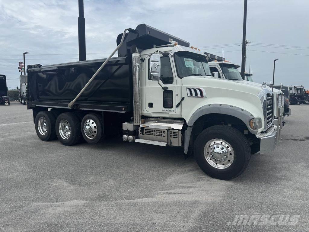 Mack Granite 傾卸式卡車