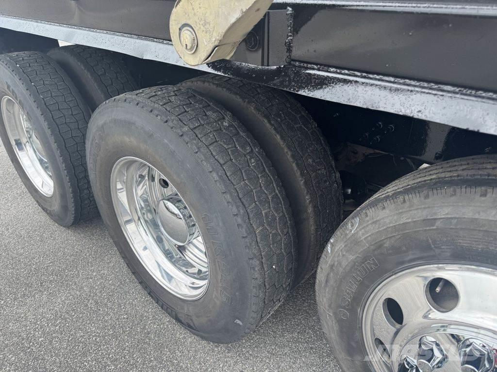 Mack Granite 傾卸式卡車
