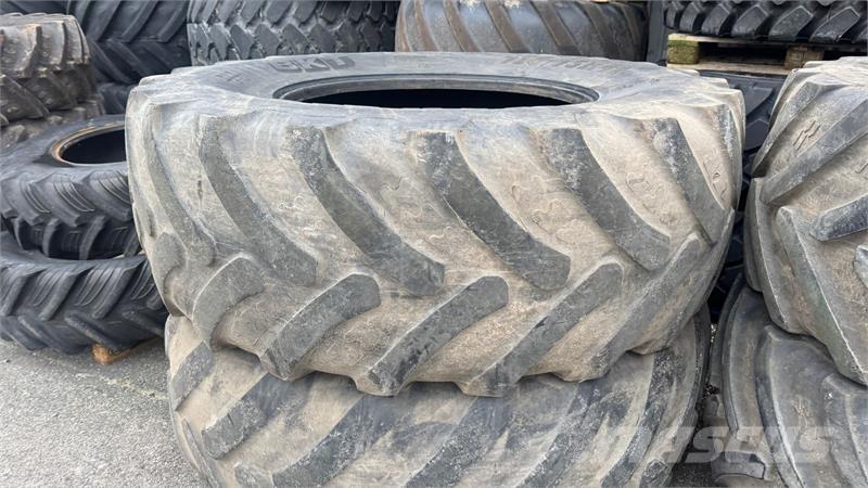 BKT 710/75R42 輪胎、車輪和輪圈
