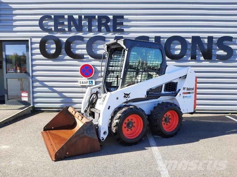 Bobcat S450 滑移轉向裝載機