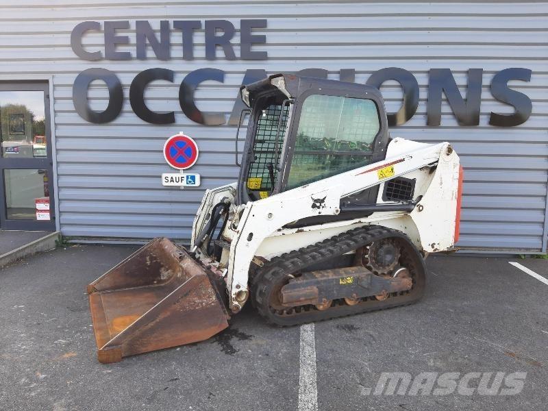 Bobcat T450 滑移轉向裝載機