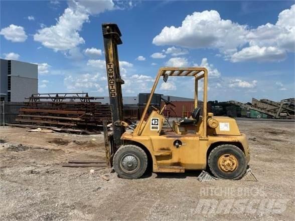 CAT B10 越野車
