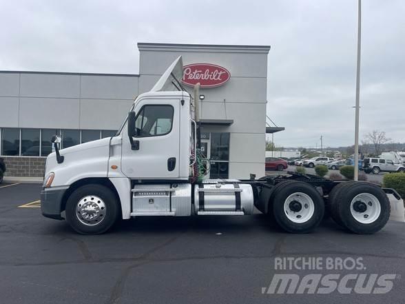 Freightliner CASCADIA 116 曳引機組件